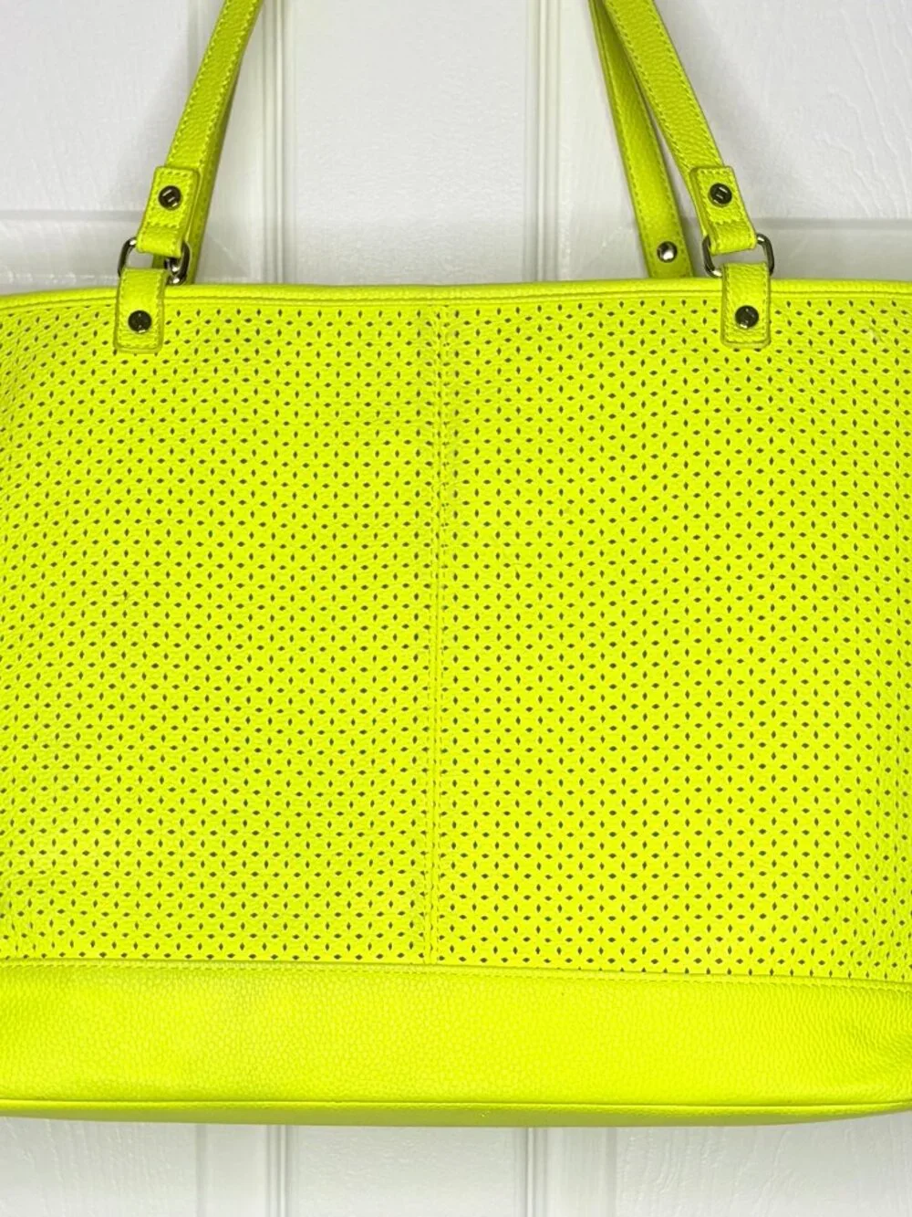NWOT Thirty-One Jewell Style Setter Tote Perforated Citron Pop Neon Yellow